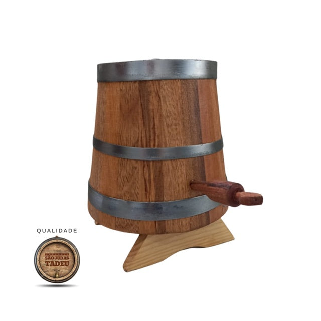 Dorna de Carvalho 2,5 litros cachaça pinga whisky gim